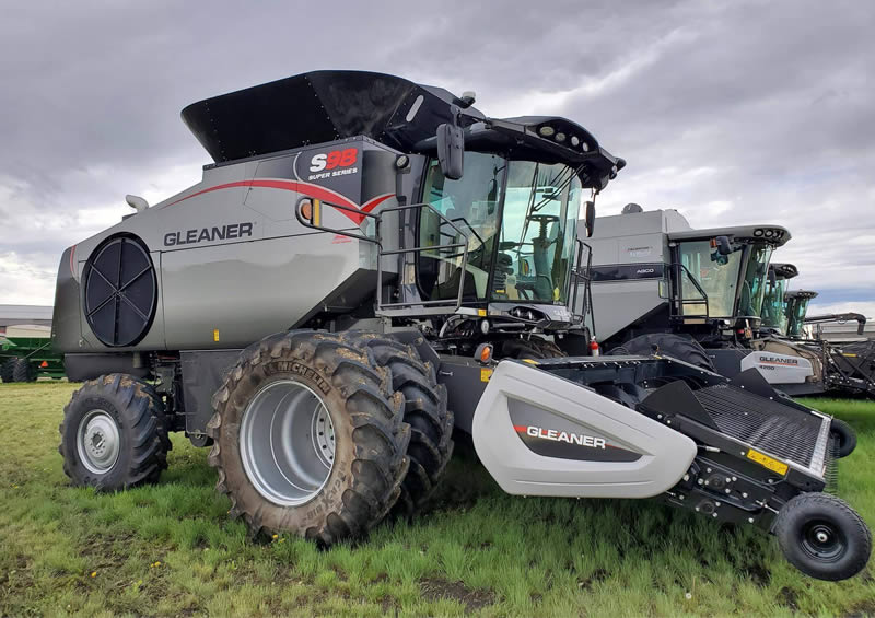 AGCO Gleaner S98 - Top Biggest Combines in The World