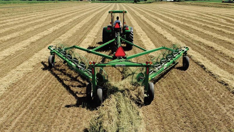 Hay Rake - John Deere WR12 Series High-Capacity Wheel Rakes