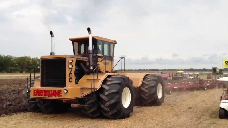 Rite 750 Earthquake - Top Biggest Tractors In The World