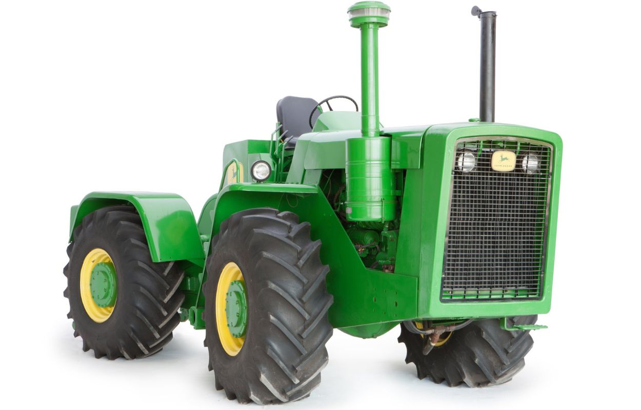 First Articulated Tractor from John Deere 8010
