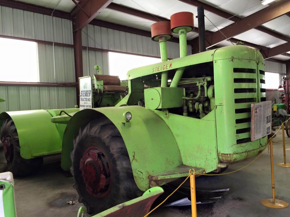 Steiger nr 1 - First articulated tractor